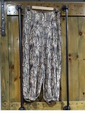 Anthropologie Harem Blue And Cream  Paisley Oversized Balloon Pants Joggers